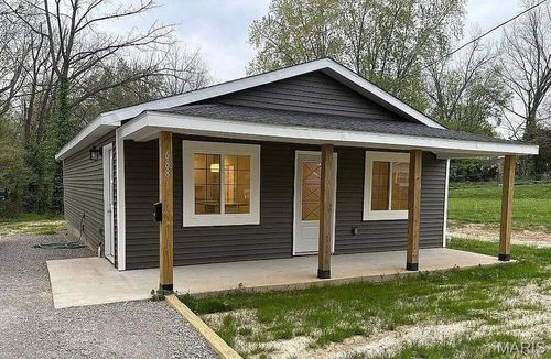 688 N Hope St, Jackson, MO, 63755-1371 | Card Image