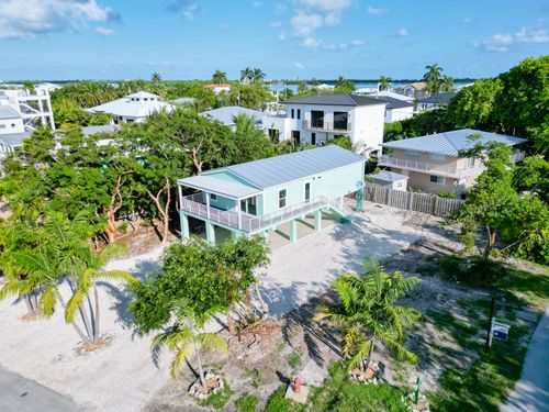 224 W Seaview Dr, Duck Key, FL, 33050-3826 | Card Image