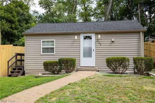 349 E Pace Ave, Coventry Township, OH, 44319-3550 | Card Image