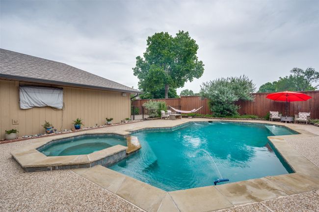 2307 Castle Rock Rd, House other with 3 bedrooms, 2 bathrooms and null parking in Carrollton TX | Image 24
