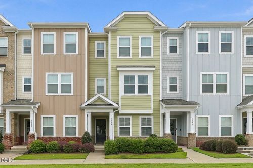 5304 Beckom St, Raleigh, NC, 27616-6687 | Card Image