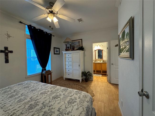 2021 Vista Dr, House other with 2 bedrooms, 2 bathrooms and 3 parking in Crystal Beach TX | Image 31