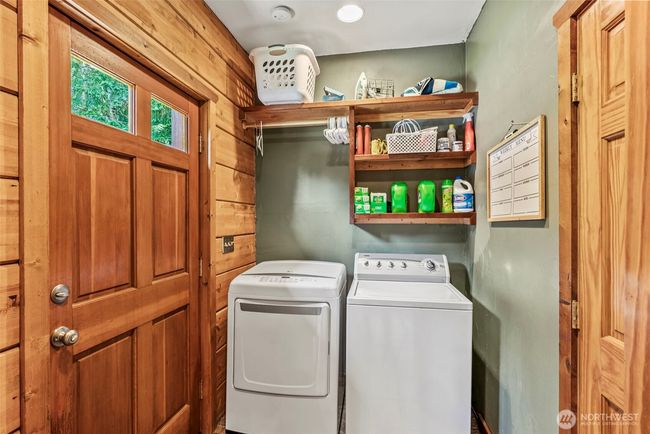Laundry/ Mud Room | Image 21