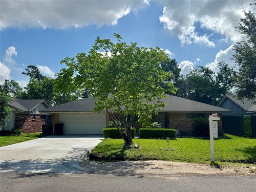 1710 Longhorn Dr, Houston, TX, 77080-7008 | Card Image