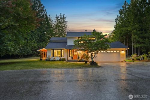 12527 Huckleberry Ln, Arlington, WA, 98223-6859 | Card Image