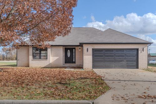 2530 S Hartford Ave, Bolivar, MO, 65613-2594 | Card Image