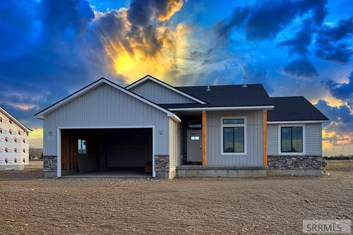 1109 Montezuma St, Idaho Falls, ID, 83402-1015 | Card Image