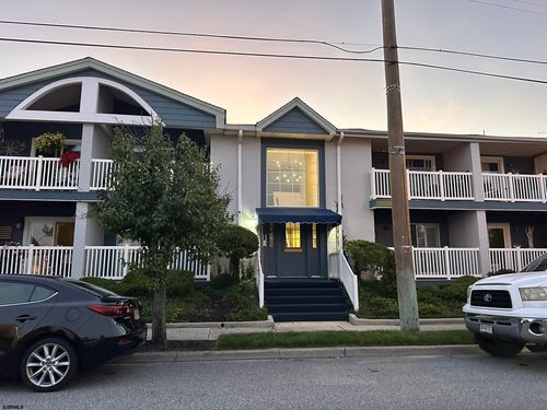 537a-537A Bay Ave, Somers Point, NJ, 08244-2529 | Card Image