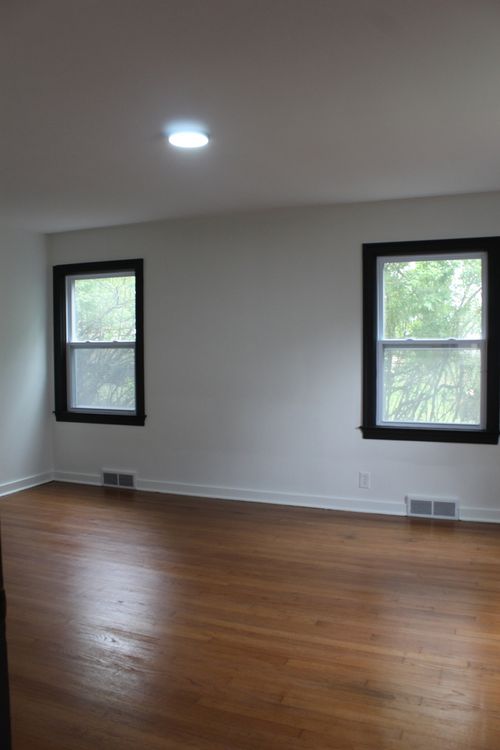 313 Hollywood Ct, South Elgin, IL, 60177-1372 | Card Image