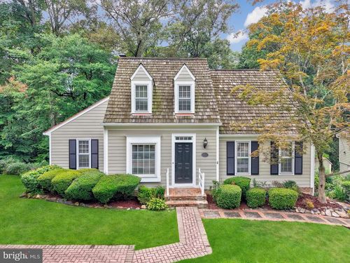 11990 Farrabow Ln, WOODBRIDGE, VA, 22192-1105 | Card Image