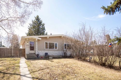 5615 56 Ave, Lacombe, AB, T4L1L9 | Card Image