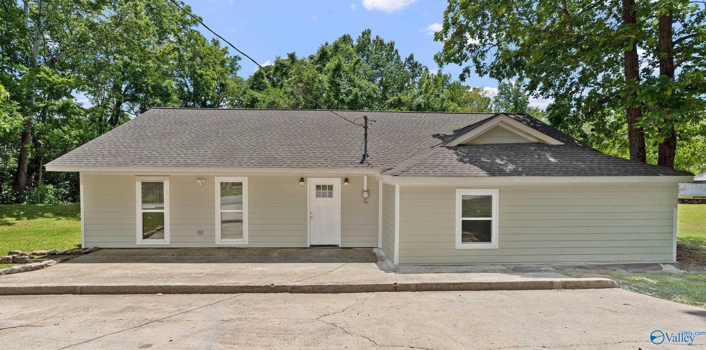 Goodman Rd, Huntsville, AL 35803