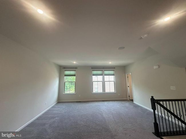 10402 Steeplechase Run Ln, Townhouse with 3 bedrooms, 4 bathrooms and null parking in MANASSAS VA | Image 6