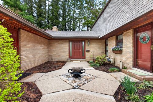 a2-2727 S Lakeshore Drive, Shoreham Village, MI, 49085 | Card Image