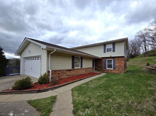 16 Bel Manor Dr, Fairmont, WV, 26554-1262 | Card Image