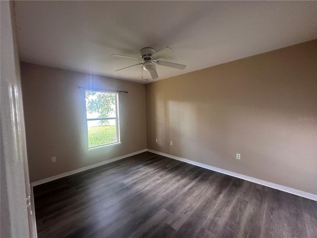 4617 Se 27 Th St, House other with 4 bedrooms, 2 bathrooms and null parking in OCALA FL | Image 4