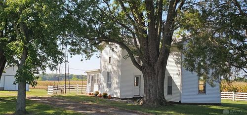 1956 E Winnerline Rd, Eaton, OH, 45320-9715 | Card Image