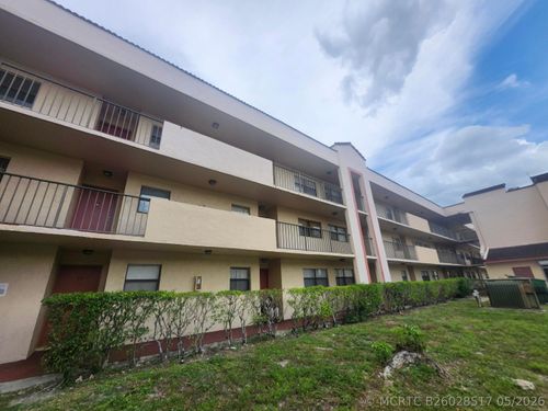 207-3470 Foxcroft Rd, Miramar, FL, 33025-4164 | Card Image