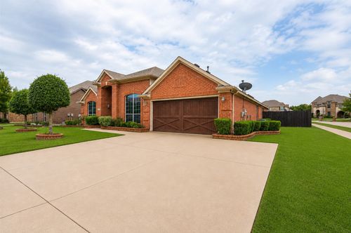 1002 Grover Ct, Cedar Hill, TX, 75104-1415 | Card Image