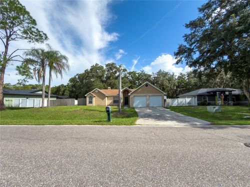 23437 Shining Star Dr, Land O' Lakes, FL, 34639-6142 | Card Image