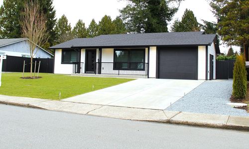 12222 211 St, Maple Ridge, BC, V2X8C9 | Card Image