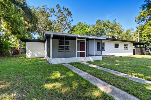 8223 Brackridge Blvd S, Jacksonville, FL, 32216-5409 | Card Image