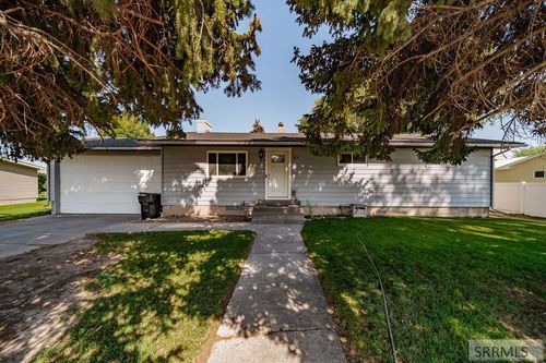 13638 N 75th E, Idaho Falls, ID, 83401-5325 | Card Image