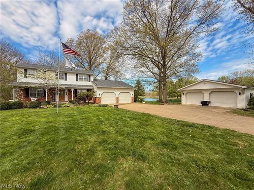 2470 Stiegler Rd, Valley City, OH, 44280-9583 | Card Image