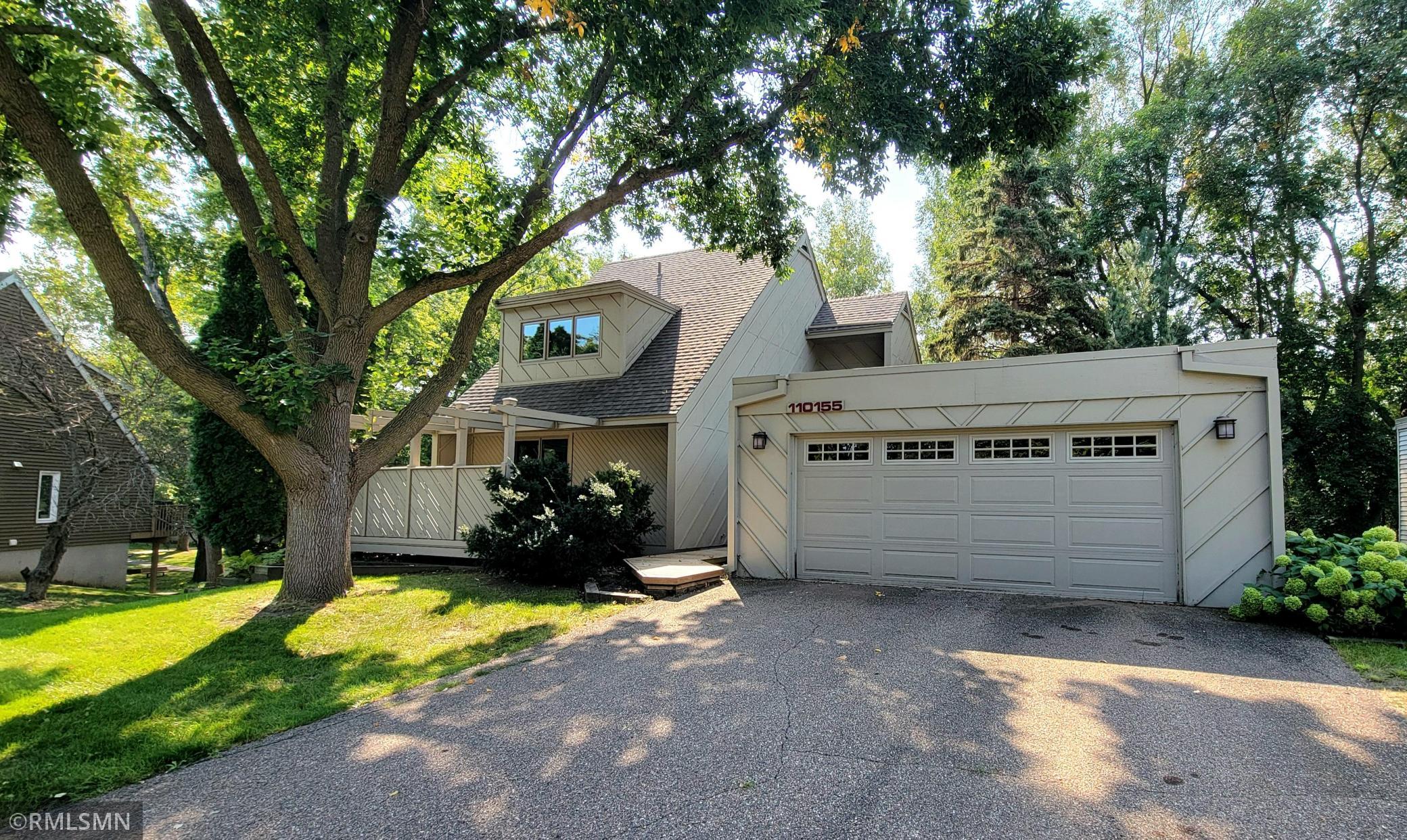 Stanford Cir, Chaska, MN 55318