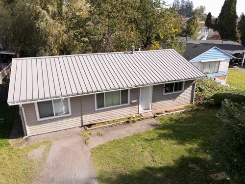 10476 138 St, Surrey, BC, V3T4K3 | Card Image