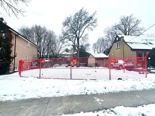 {{alt}} | Card Image