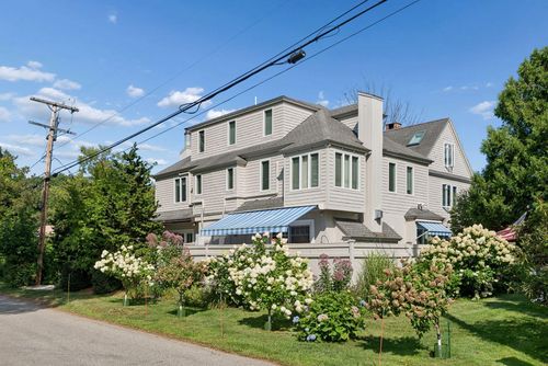 3-8 Woodland Ave, Kennebunk, ME, 04043-7578 | Card Image