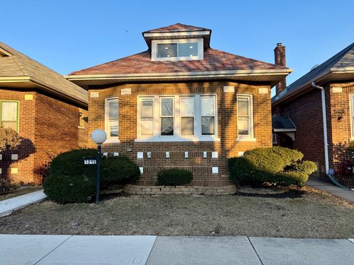 7945 S Perry Ave, Chicago, IL, 60620-1148 | Card Image