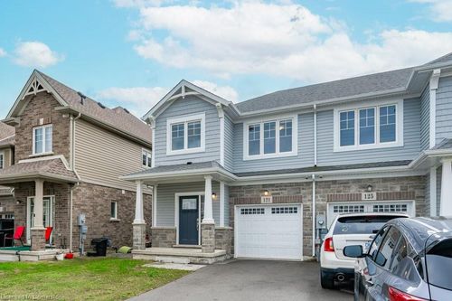 121 Pl Sunflower, Welland, ON, L3C0H9 | Card Image
