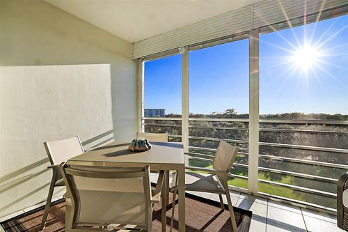 703-575 Oaks Ln, Pompano Beach, FL, 33069-3715 | Card Image