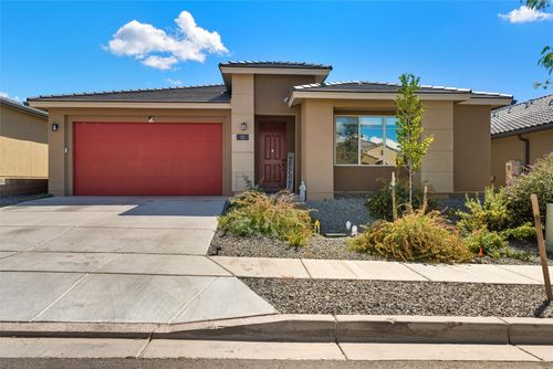 32 Wirecrest Ln, Santa Fe, NM, 87508-4518 | Card Image