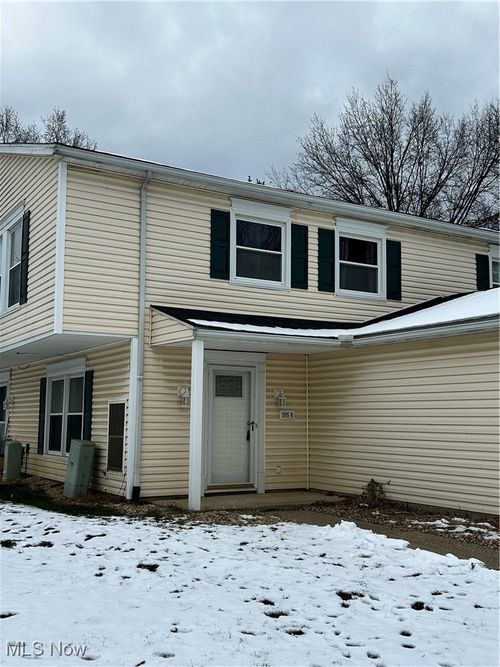 b11-595 Canterbury Ln, Medina, OH, 44256-2508 | Card Image