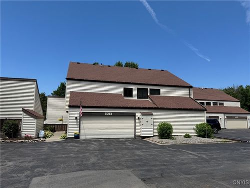 601 Woburn Dr, Camillus, NY, 13031-3020 | Card Image