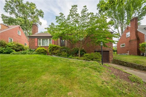 1221 Arrowood Dr, Pittsburgh, PA, 15243-1803 | Card Image