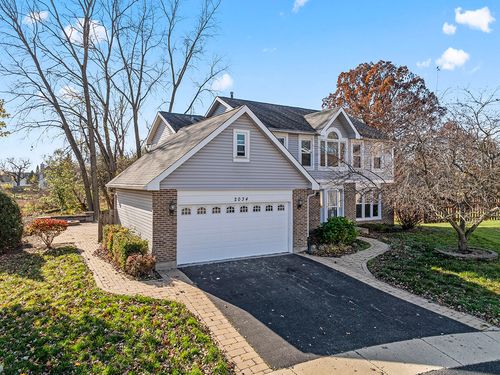 2034 Oak Leaf Circle, Lake Villa, IL, 60046 | Card Image