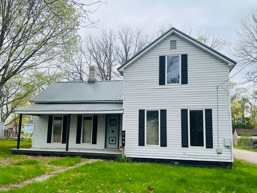 210 S Division Ave, Fremont, MI, 49412-1686 | Card Image