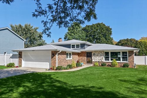 7701 Florence Ave, Darien, IL, 60561-4303 | Card Image