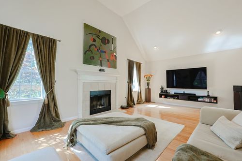 11 Heron Ln, Hopedale, MA, 01747-1442 | Card Image