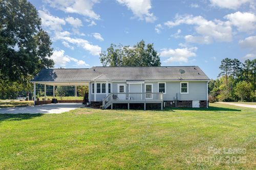 15716 Youngblood Rd, Charlotte, NC, 28278-8330 | Card Image