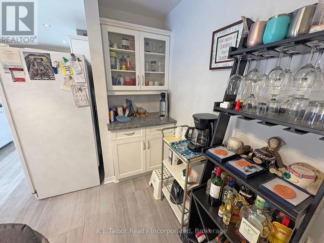 202 Bennett St W, House other with 3 bedrooms, 3 bathrooms and 4 parking in Goderich ON | Image 9