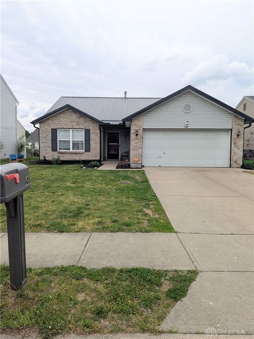 944 Marcia Dr, Trenton, OH, 45067 | Card Image