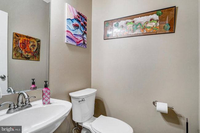 7721 Sullivan Cir, Townhouse with 3 bedrooms, 3 bathrooms and null parking in ALEXANDRIA VA | Image 20