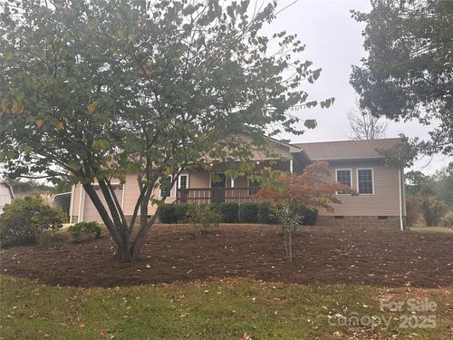 12087 Traphill Rd, Traphill, NC, 28685-9036 | Card Image