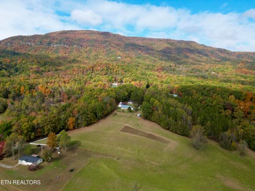 990 Keener Rd, Kodak, TN, 37764 | Card Image