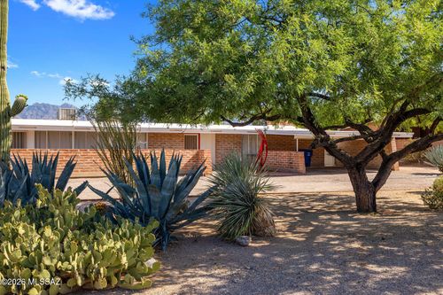 5635 E 8th Street, Tucson, AZ, 85711 | Card Image
